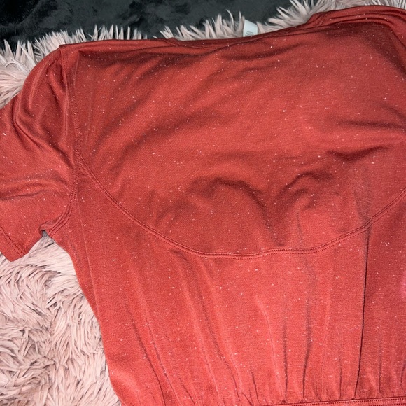 NWOT LULULEMON RED SPECKLED DRESS SHORT SLEEVE - Picture 2 of 8